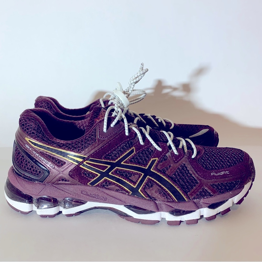 ASICS - Picture 5 of 7
